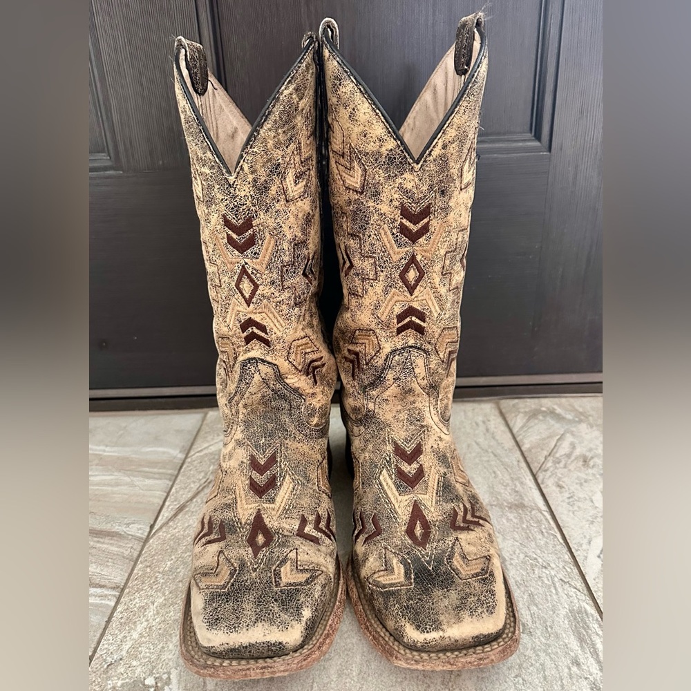 Circle G Tan Leather Cowboy Boots